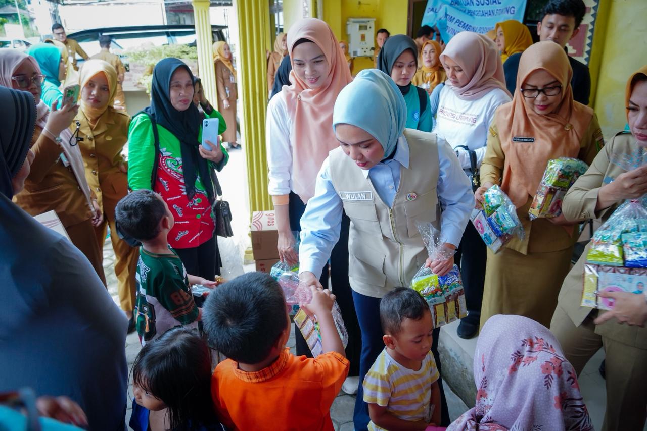 Tim Pembina Posyandu Lampung Salurkan Bantuan Susu, Dukung Gerakan Nasional Cegah Stunting